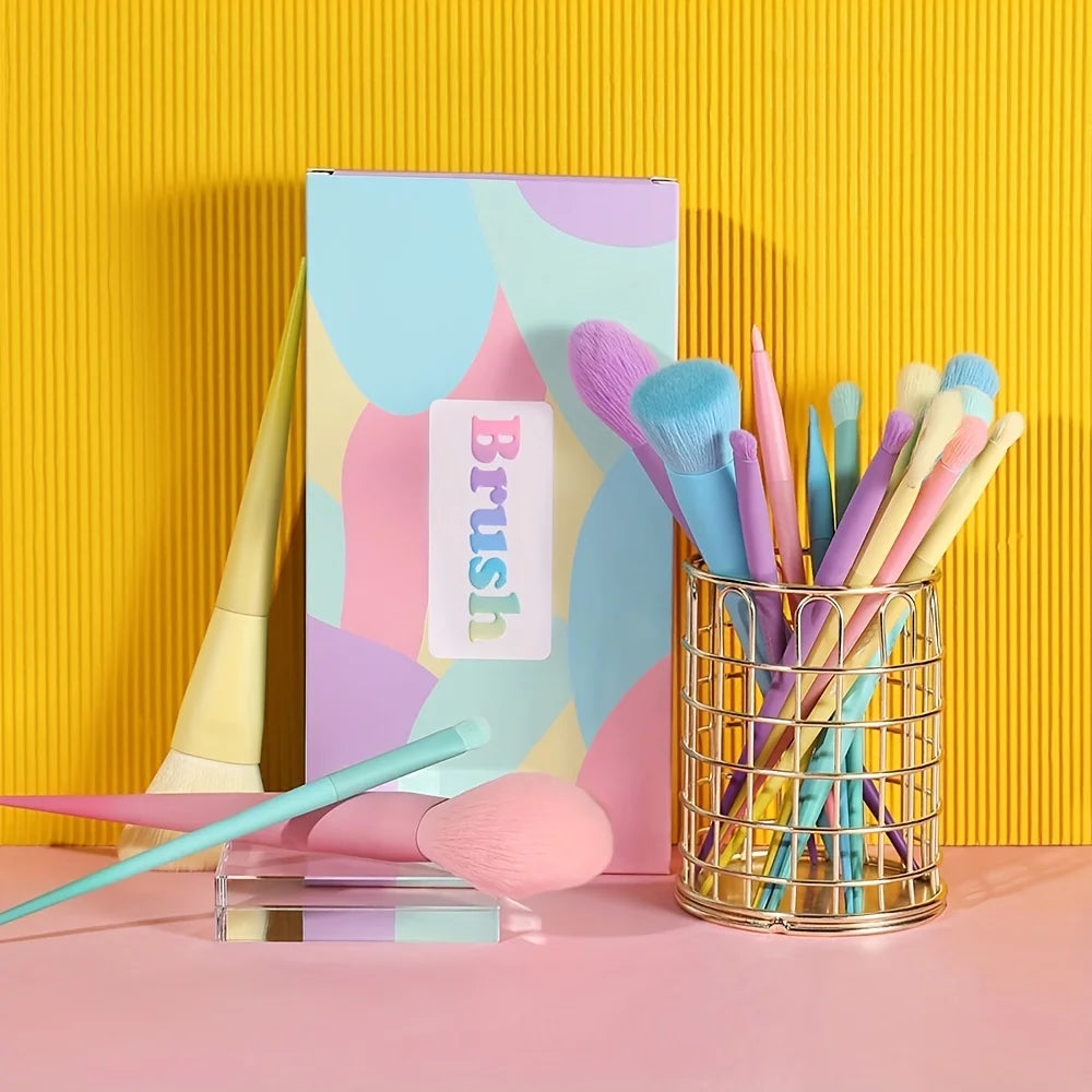 17 Color Multi-Color Makeup Brushes