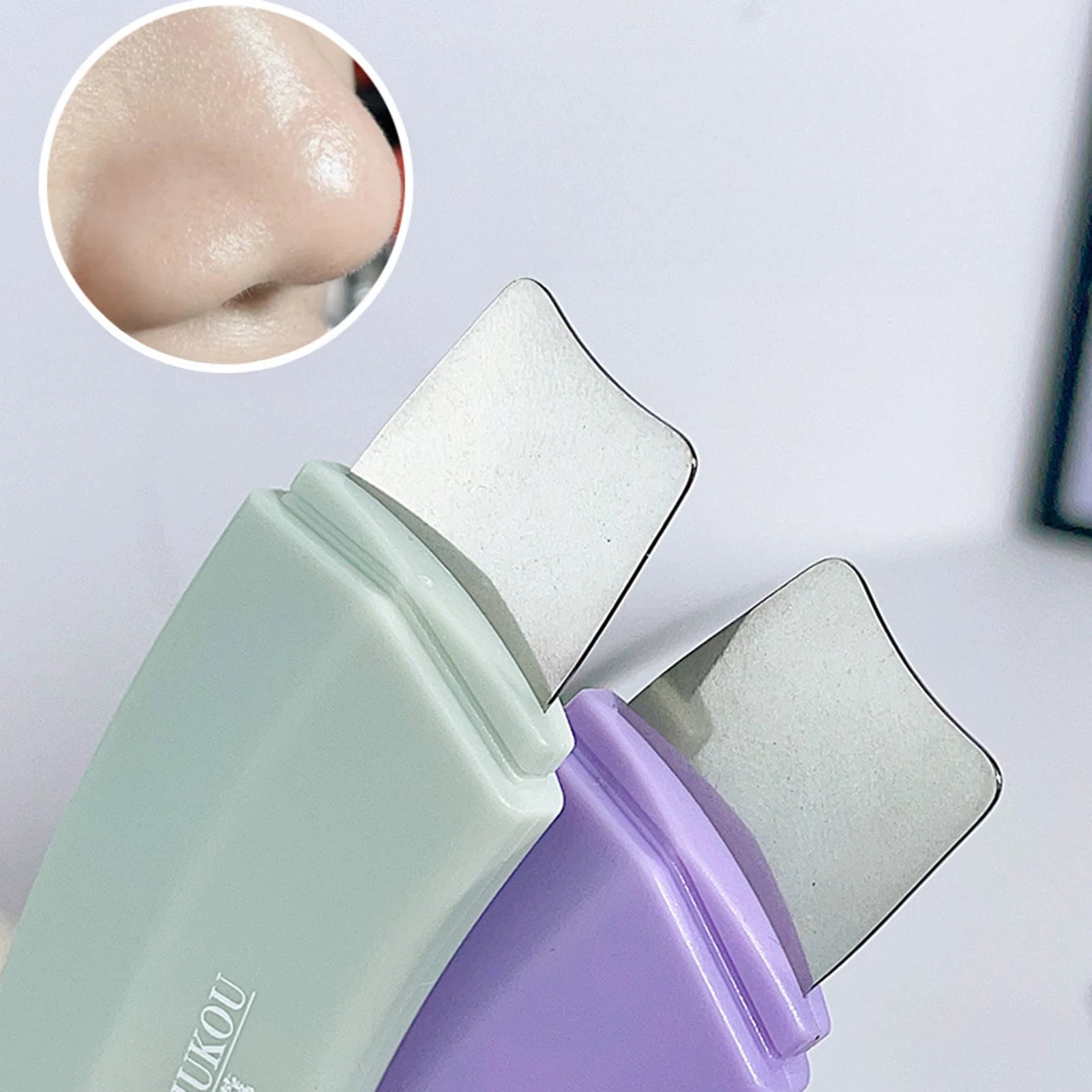 Master Facial Scrubber