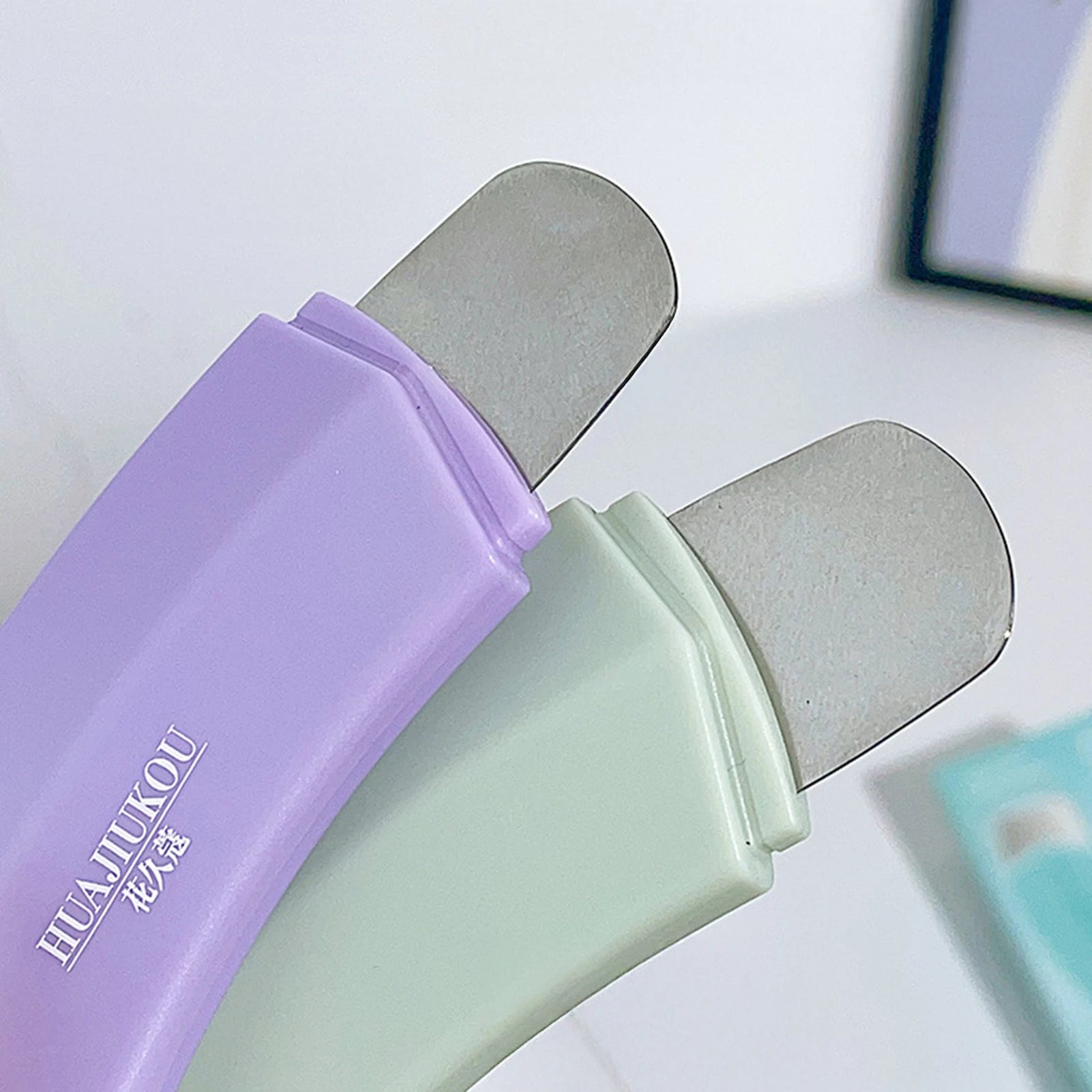 Master Facial Scrubber